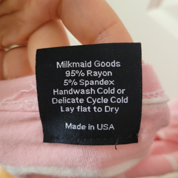 Milkmaid Goods Robe - Picture 5 of 6